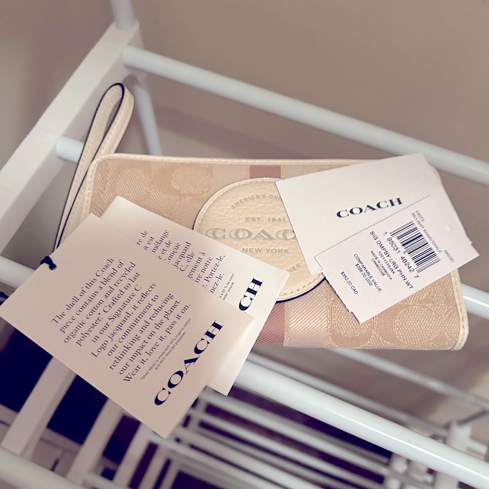 COACH Dempsey Large Wallet In Signature Jacquard With Stripe And Coach Patch